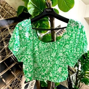 Beautiful Green & White crop top.